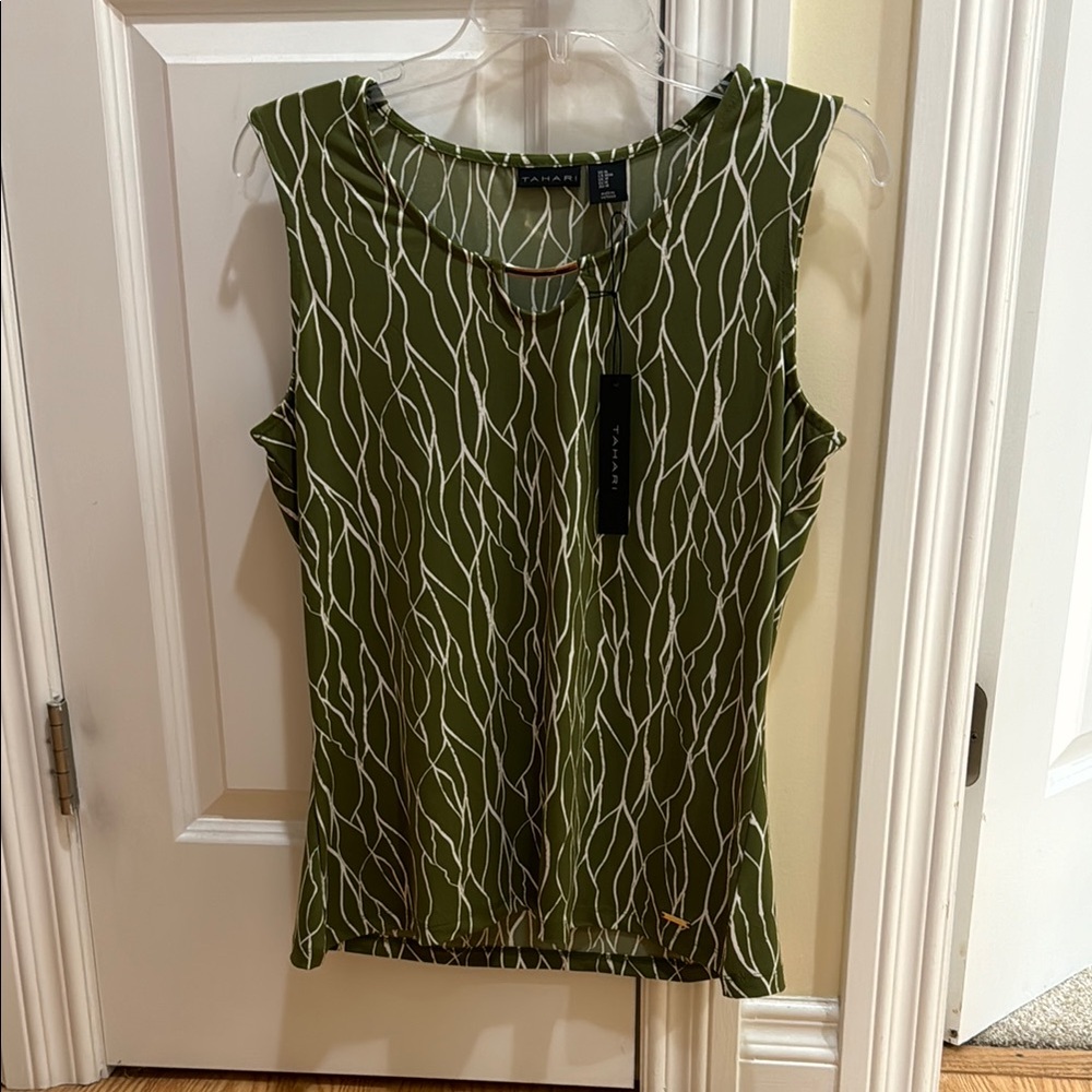 Tahari Green Sleeveless Top